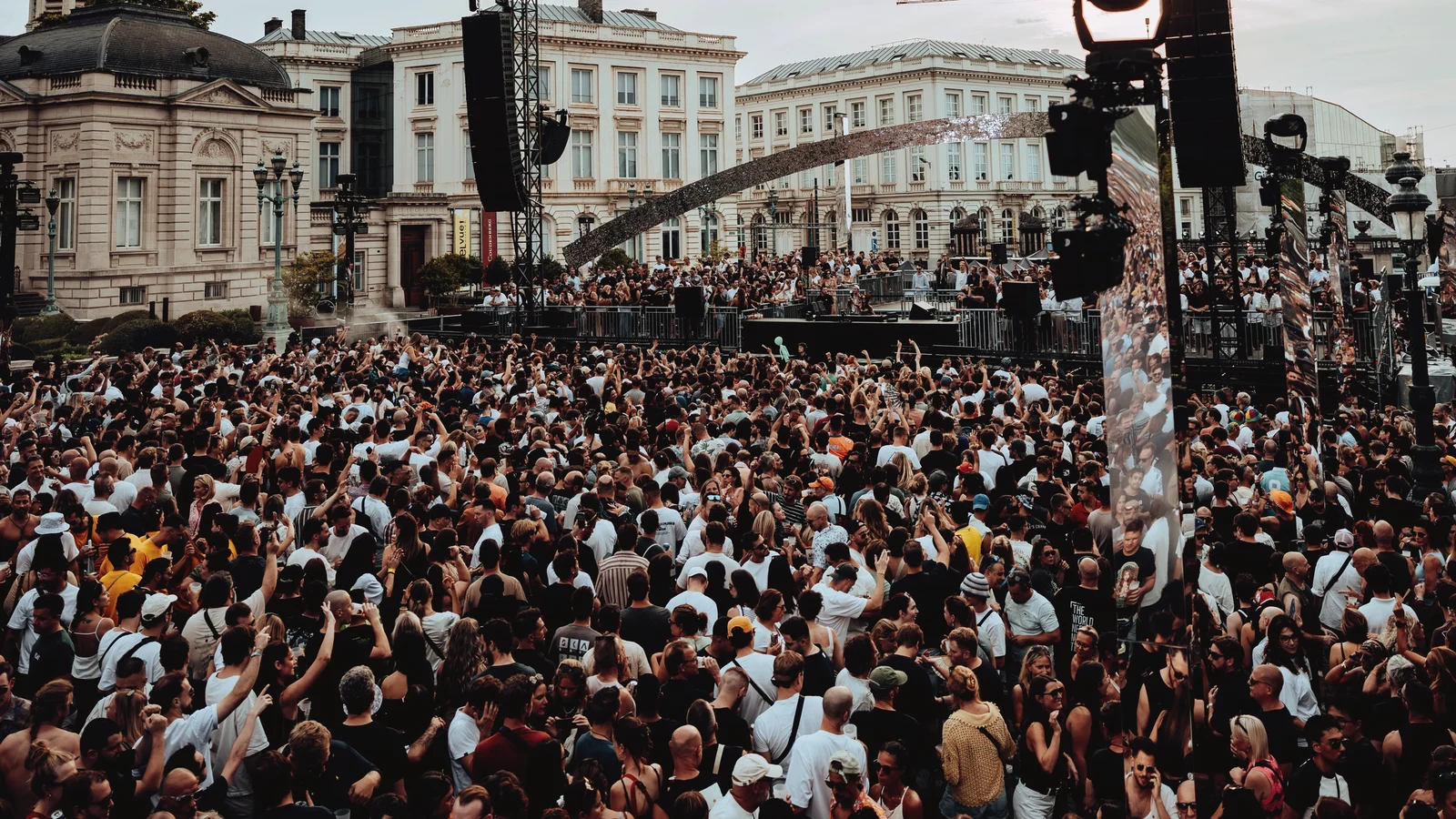 A packed open-air crowd at Hangar Royal Palace Open Air, Brussels